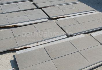 Azul Valverde limestone panels